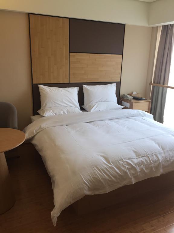 Ji Hotel Jinan Quancheng Square Pokój zdjęcie